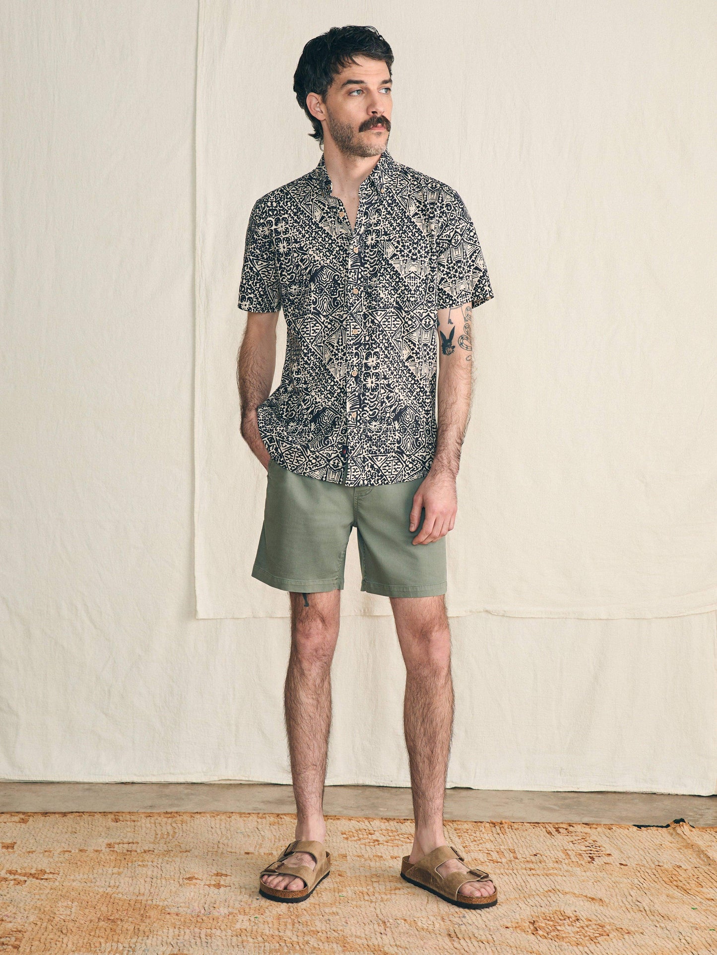 Short-Sleeve Breeze Shirt - Black Kaula
