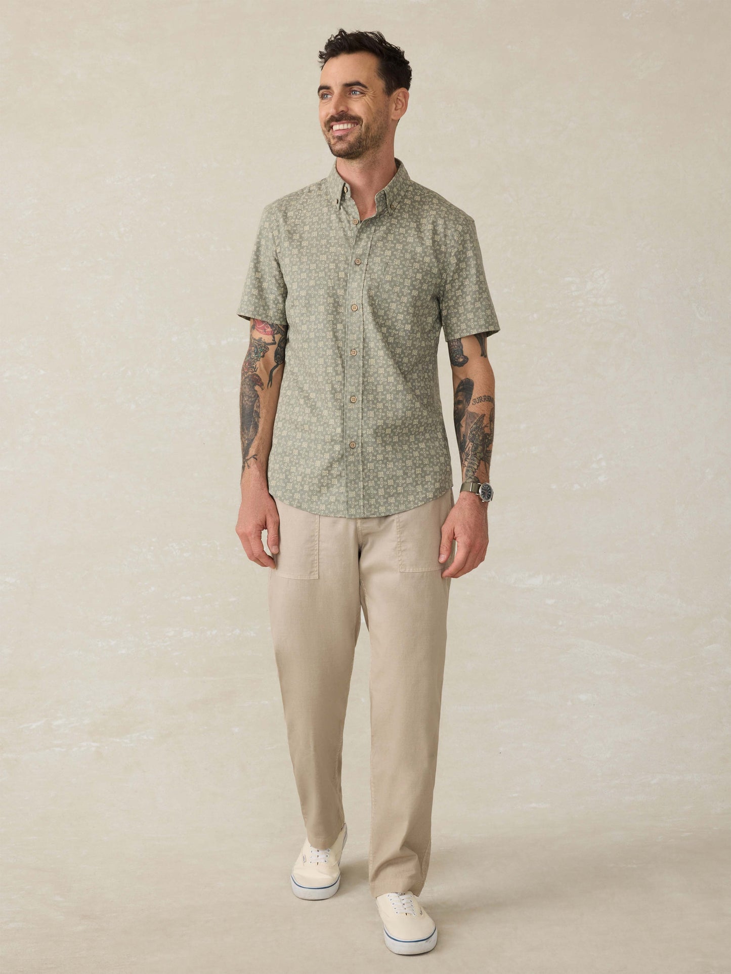 Short-Sleeve Breeze Shirt - Sundried Sage Emblem
