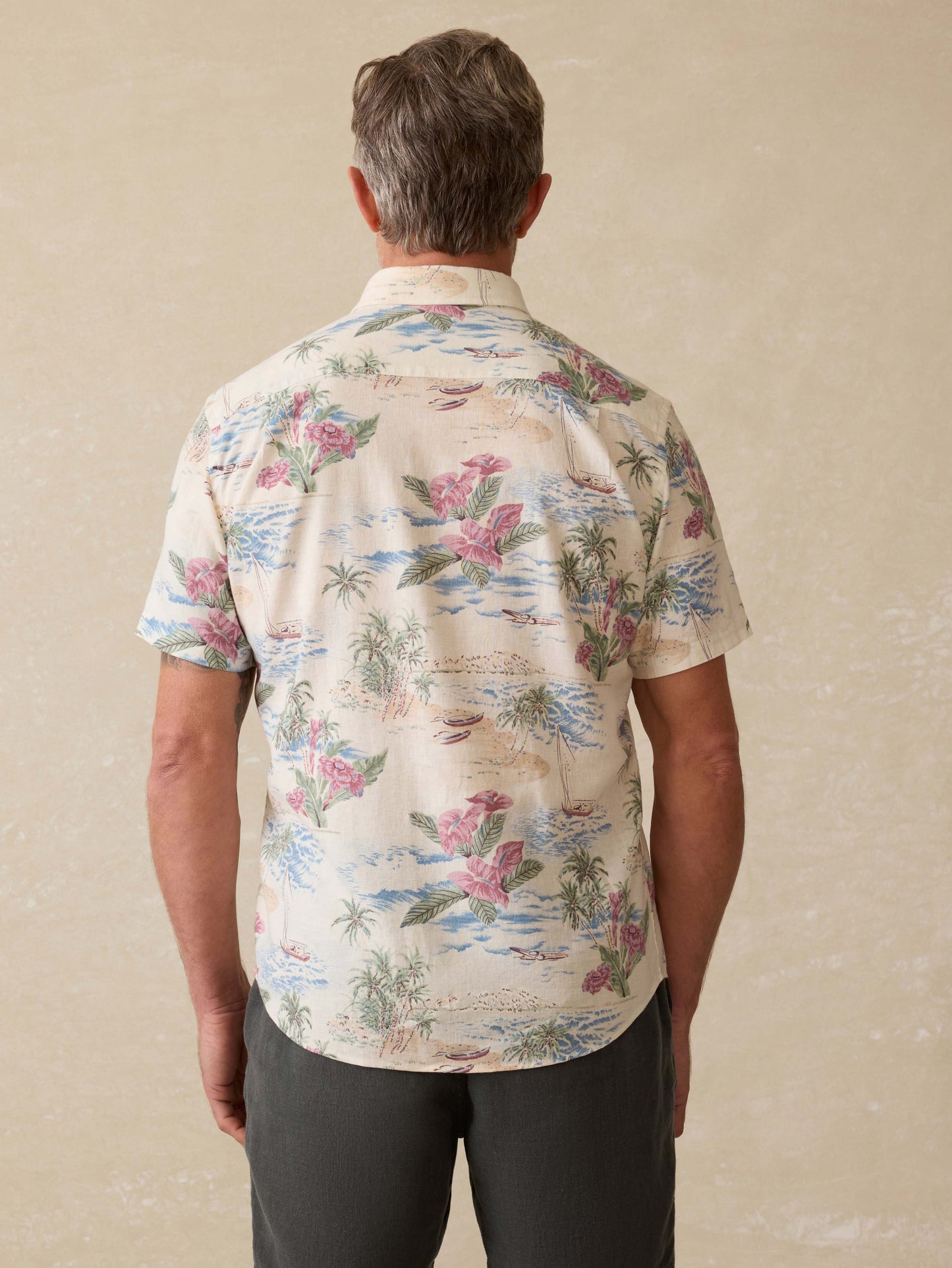 Short-Sleeve Breeze Shirt - Molokai Scenic Tropical