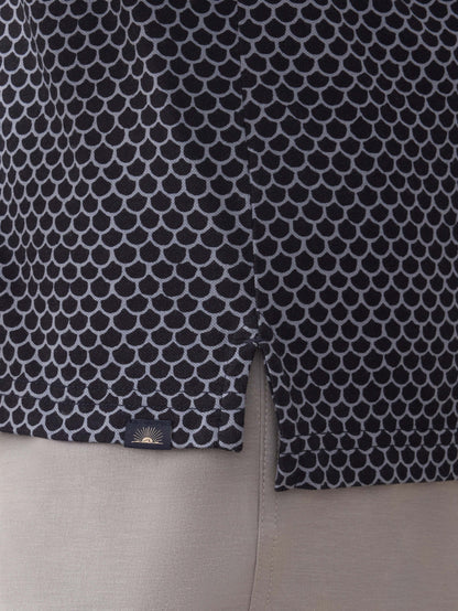 Short-Sleeve Movement™ Pique Polo - Midnight Fishscale