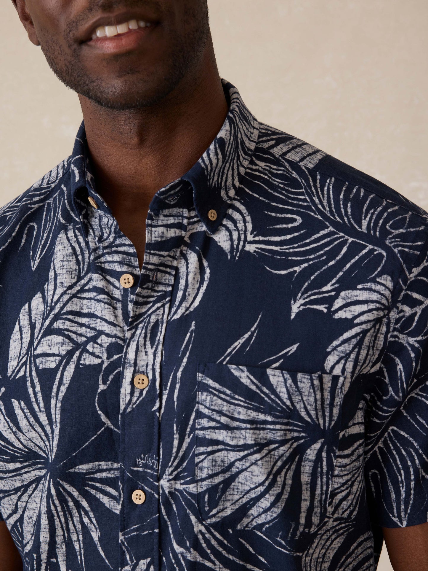 Short-Sleeve Breeze Shirt - Navy Perro Tropical