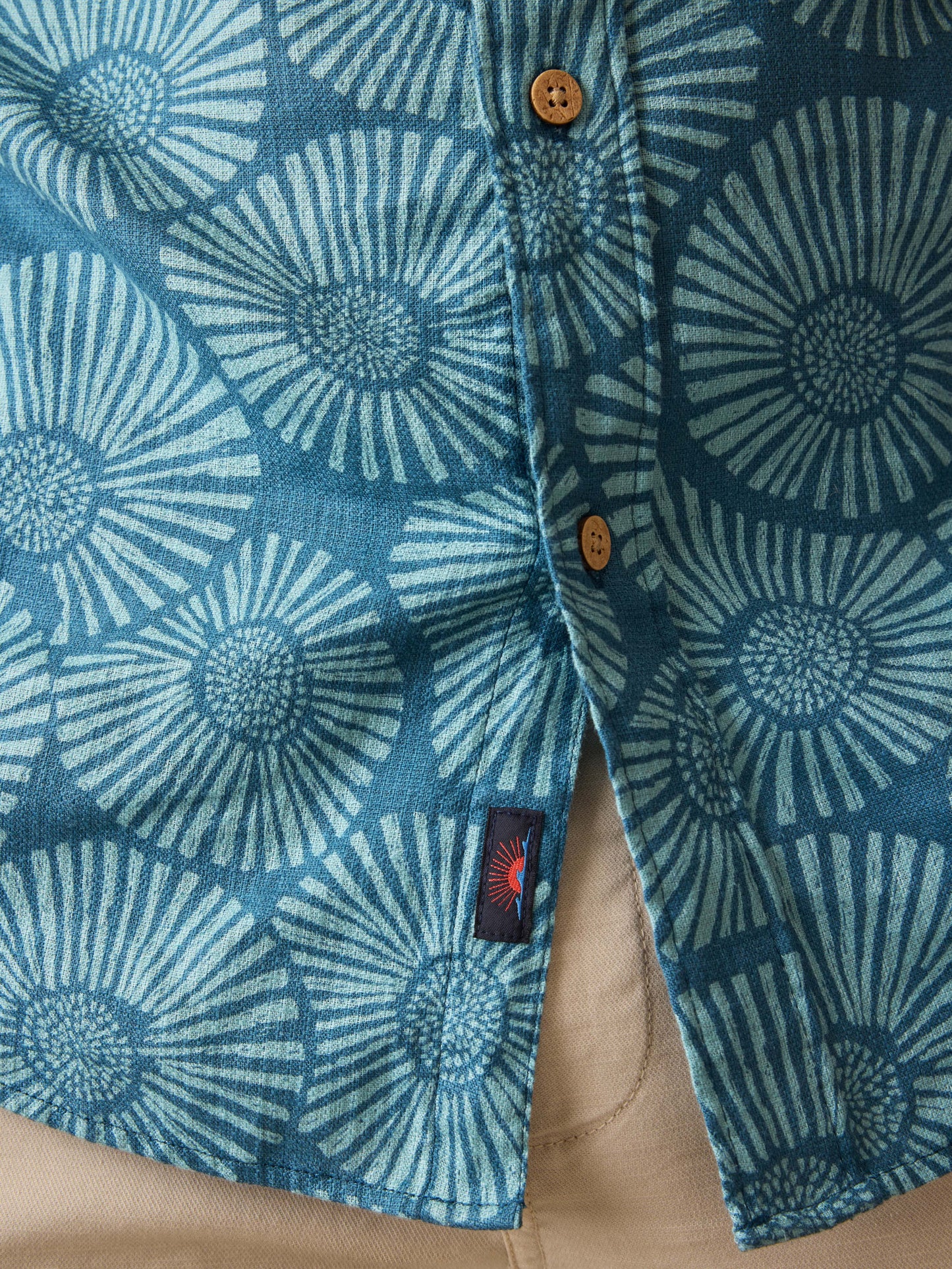 Short-Sleeve Breeze Shirt - Stormy Sea Floral